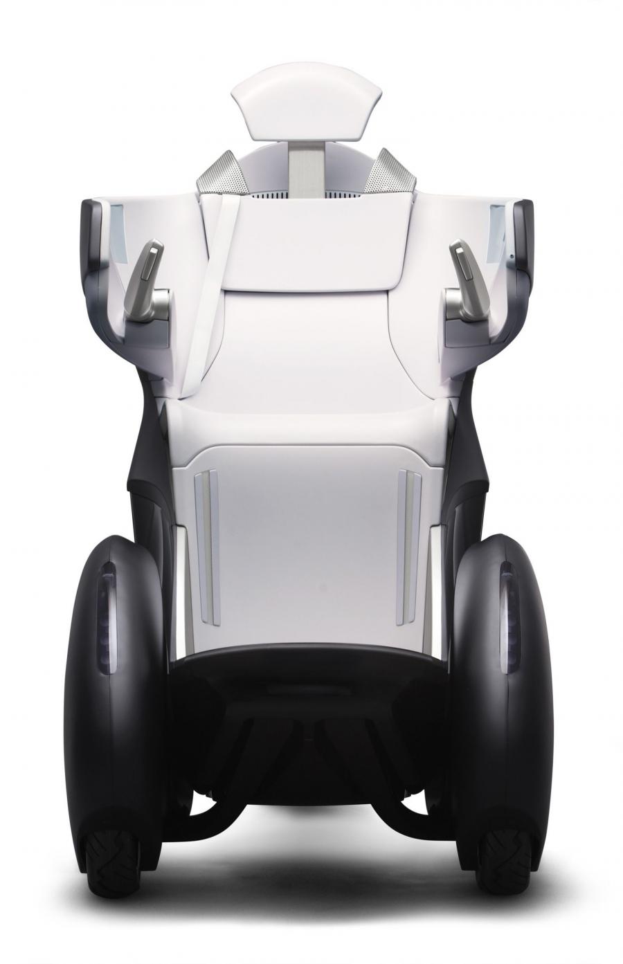  Toyota i-Real Concept 2007 года  (фото 7 из 21)